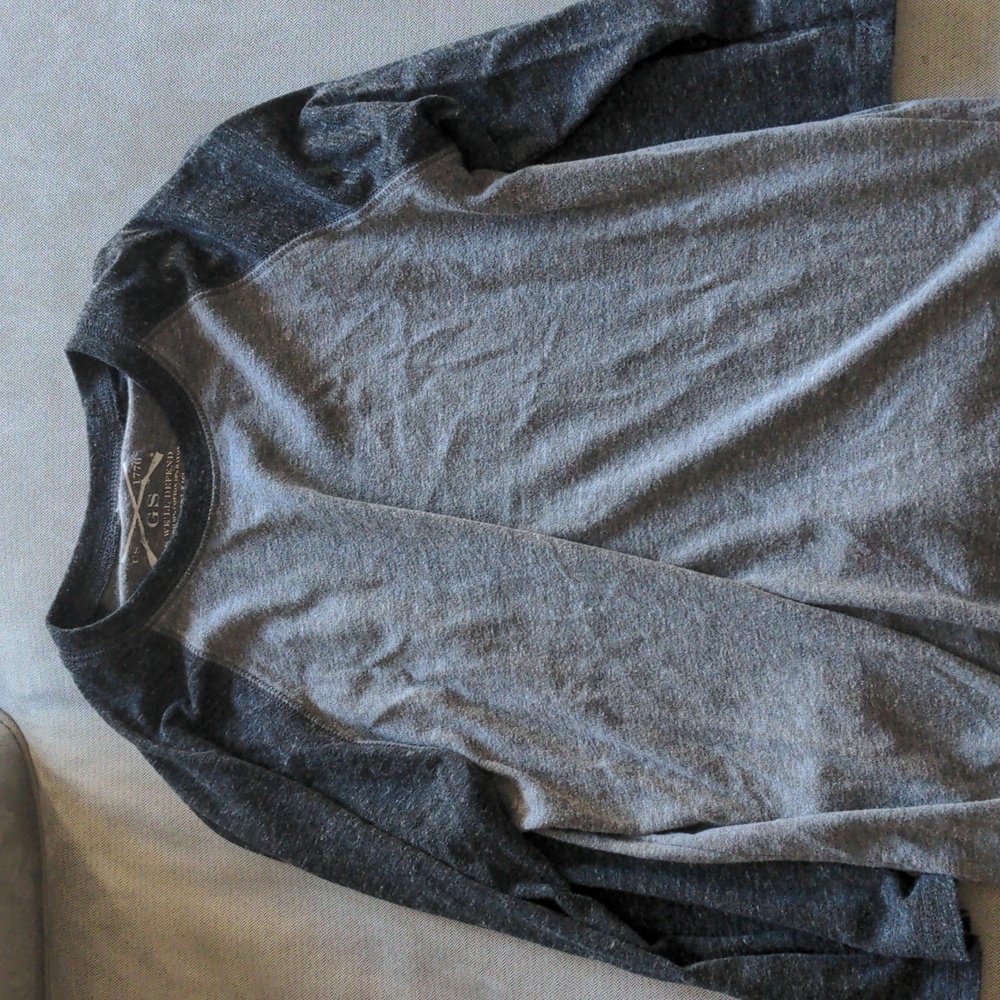 Grey 3/4 sleeve raglan tee